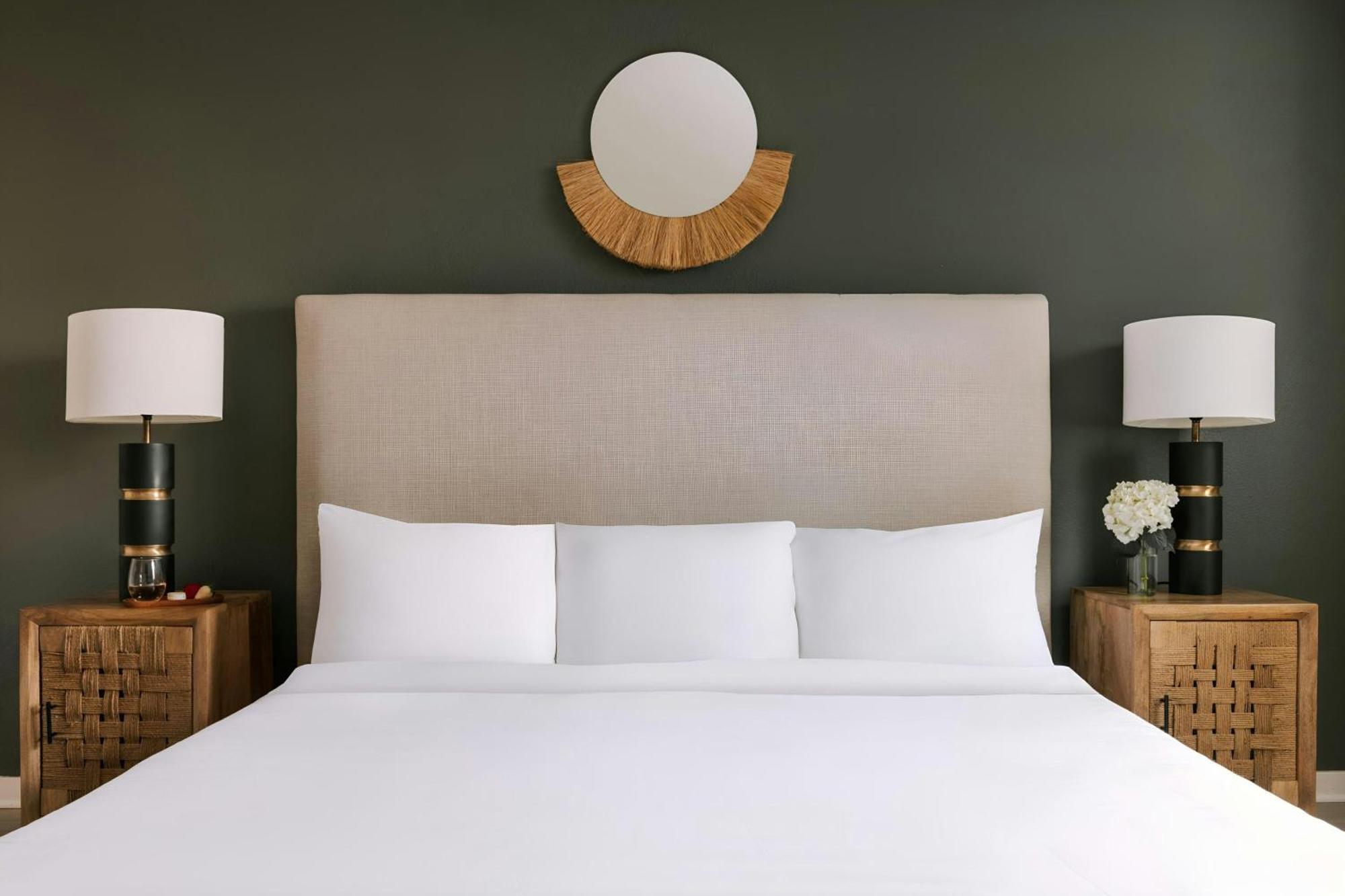Sonder By Marriott Bonvoy Vista Cay Aparthotel 3*